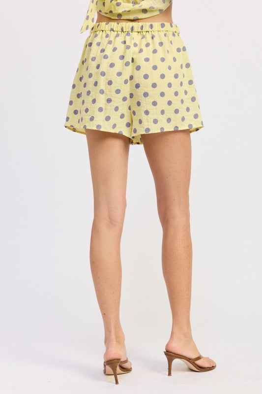 FLARED SHORTS WITH CINCHED WAIST 24913798_99eed503-efd7-41ac-bd54-38d6ae3bdec5