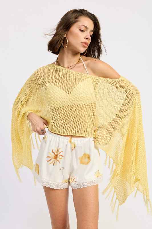 FRINGE HEM PONCHO TOP OFF WHITE 24913805_8439def4-997e-4929-9150-68af817a337a