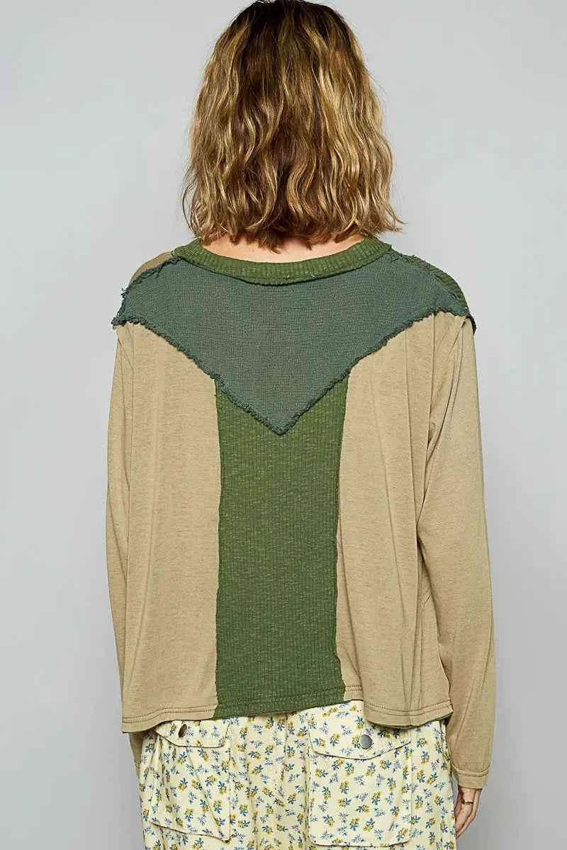POL Color Block Notched Long Sleeve T-Shirt 24939838-bb21-4bfe-bf23-716bf36d01dc-Max-Origin