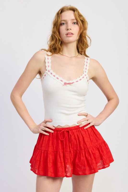 CROCHET STRAP SCALLOPED TANK TOP 24996226_86c684e1-c4c8-4b9a-866c-a363e4f3640b