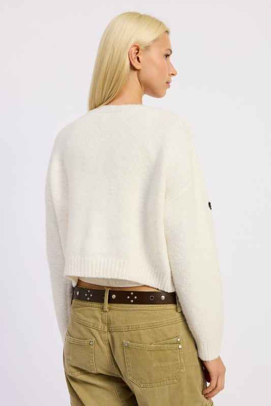 CROPPED CARDIGAN WITH EMBROIDERY 25035427_440ed3fa-5004-4357-abb4-ca0b99b08929