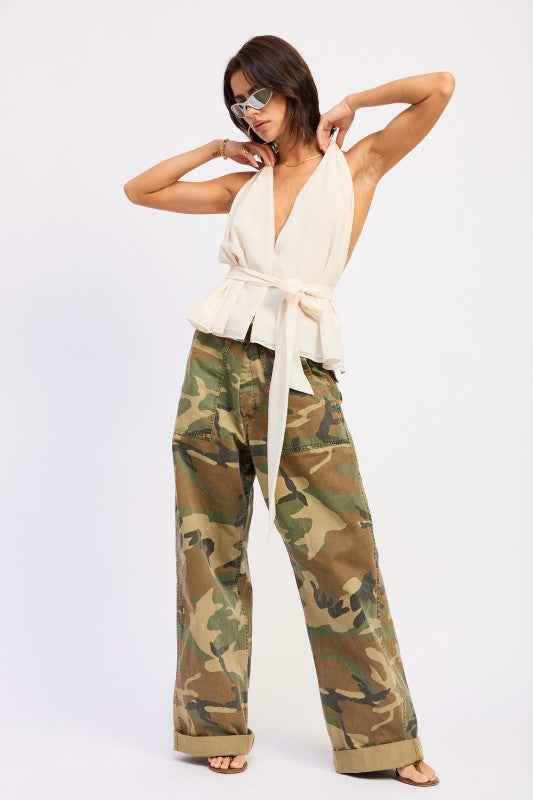 HALTER BACKLESS SCARF TOP 25066325_ce449182-bd95-4c18-aa71-3d6b2293112e