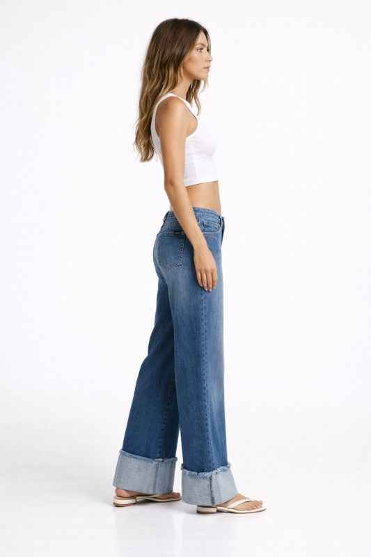 Gary Low Rise Cuffed Jean in Light Wash 25076834_8979dc21-c352-4357-8d96-37d0e49de44d
