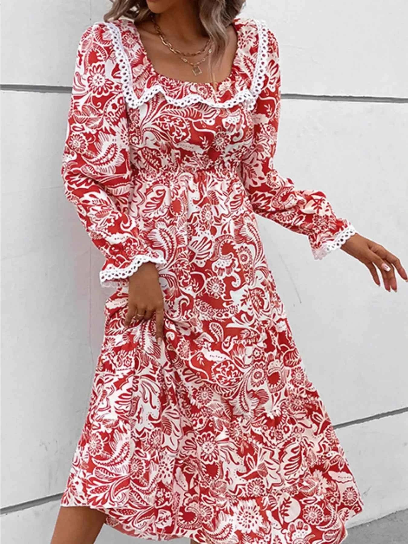Printed Square Neck Long Sleeve Dress 250b1646-3798-4039-bf63-3005932b90ec-Max-Origin