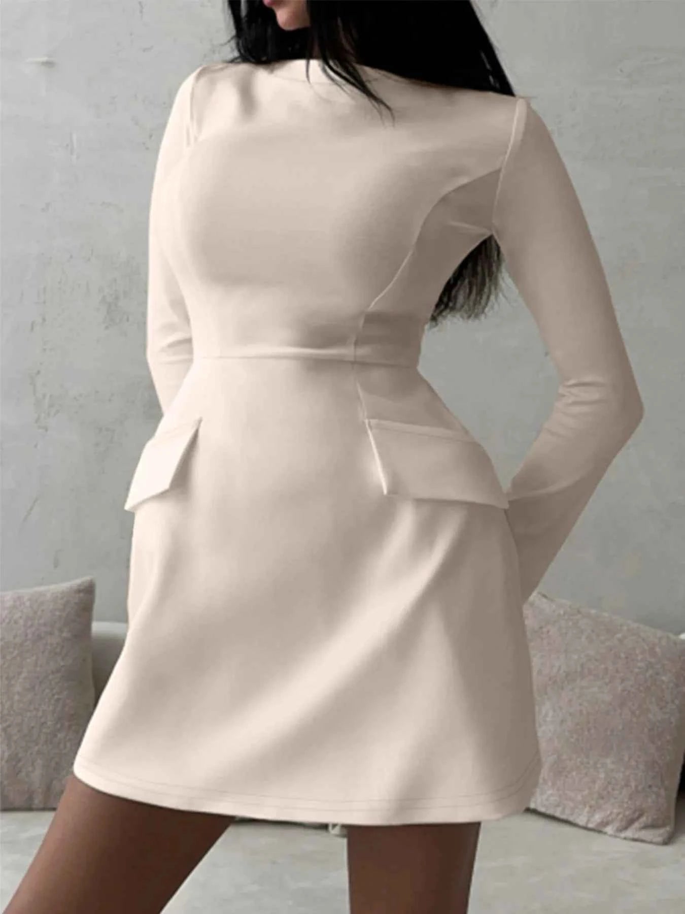 Long Sleeve Bodycon Mini Dress with Pockets 25448516-82dd-454b-b835-a70bb7850bb5-Max-Origin