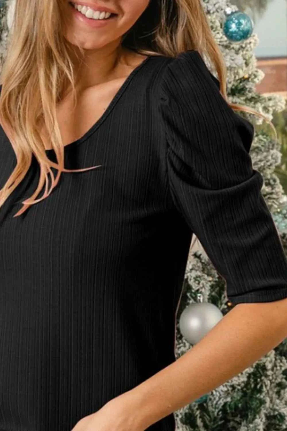 BiBi Verigated Rib Knit Puff Sleeves Shorts Top 2551fd34-8fbb-4f2d-86f5-ad6d083b56f8-Max-Origin