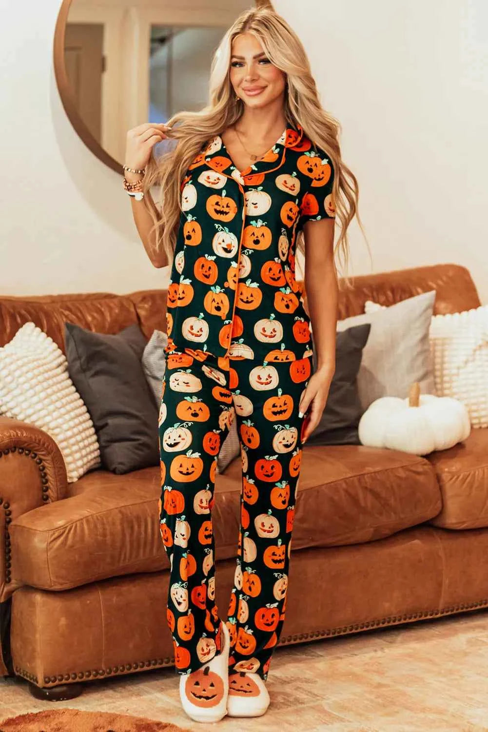 Pumpkin Printed Short Sleeve Top and Pants Lounge Set Orange 256854d9-88d0-44bb-88eb-496b532b9422-Max