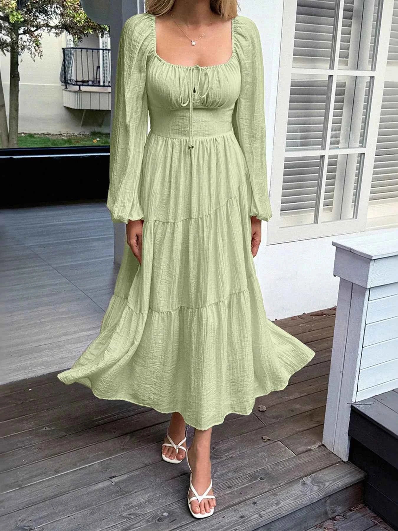 Tiered Balloon Sleeve Midi Dress Green 25c654fe-d0de-454e-959f-140dc8032ecc-Max-Origin