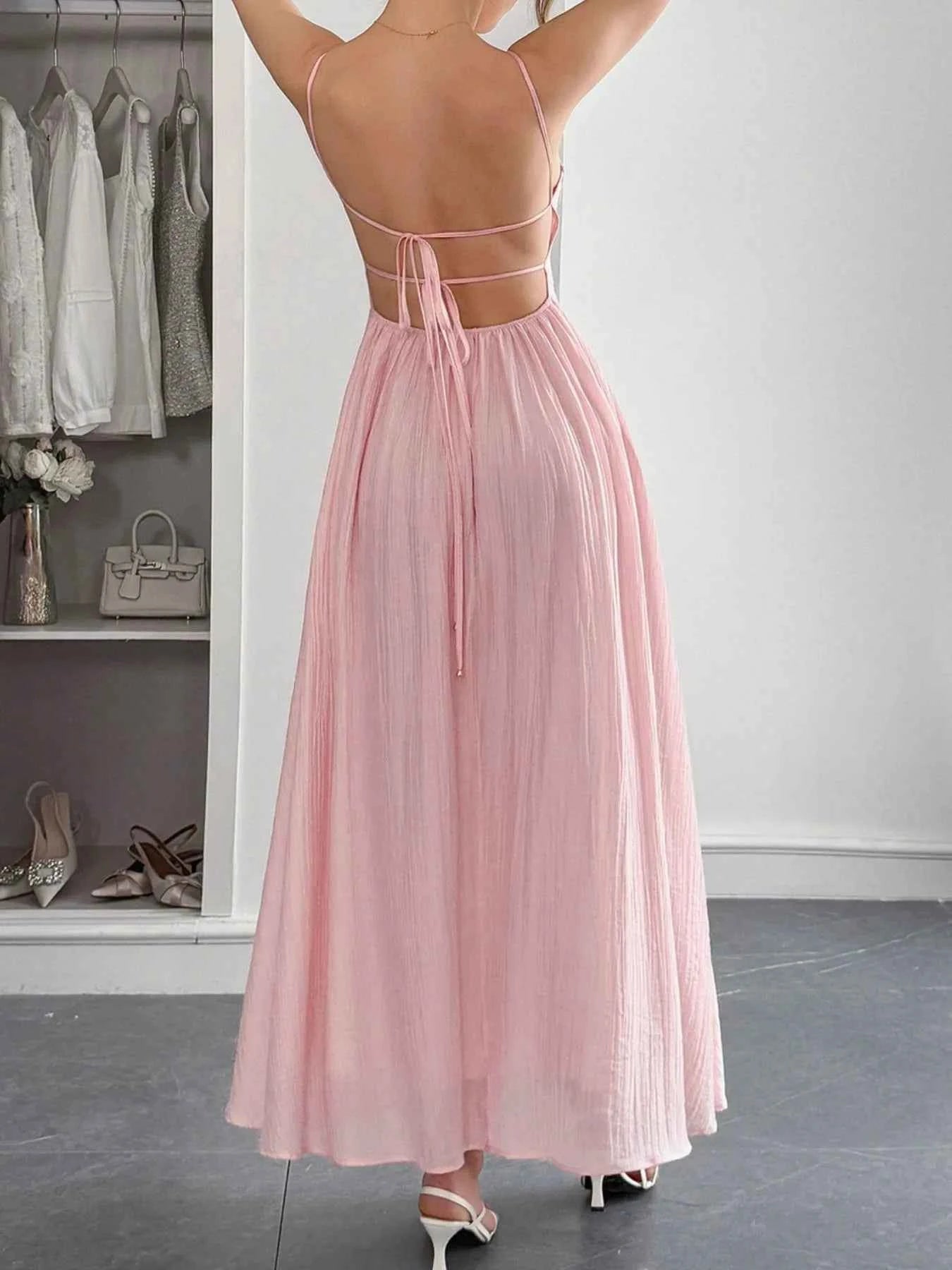 Sweetheart Neck Cami Dress 25ec9dc8-f5c7-46ab-973e-38df38a9b056-Max-Origin