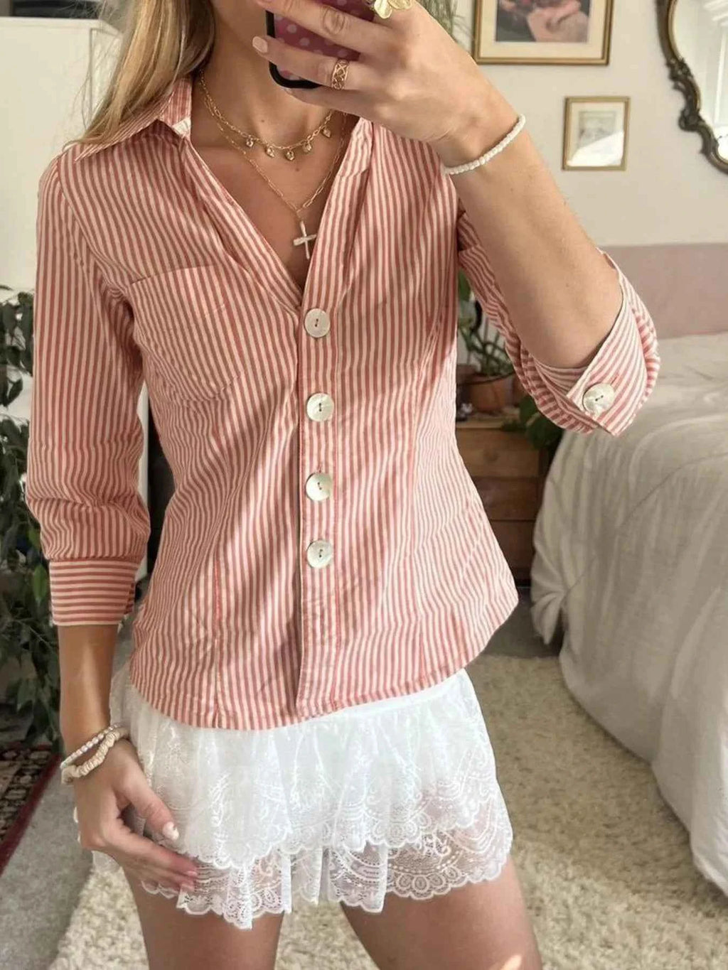 Collared Neck Button-Down Shirt 25f503e3-2a7f-4702-a685-9f2216475013-Max-Origin