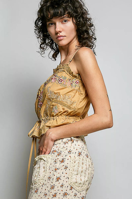 Button Down Floral Embroidered Cropped Cami with Lace Detail 264c5b74-5899-4330-b3de-39e8e1dff26e-Max-Origin