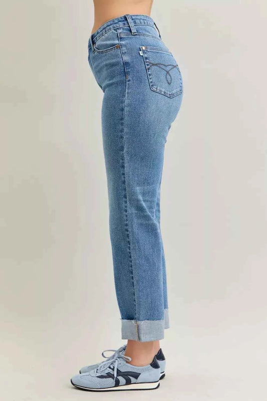 High Waist Bf Criss-cross Mild Destroy Jeans with Single Cuff 26751d9b69594adaa51ff92f07d44a36-Max-Origin