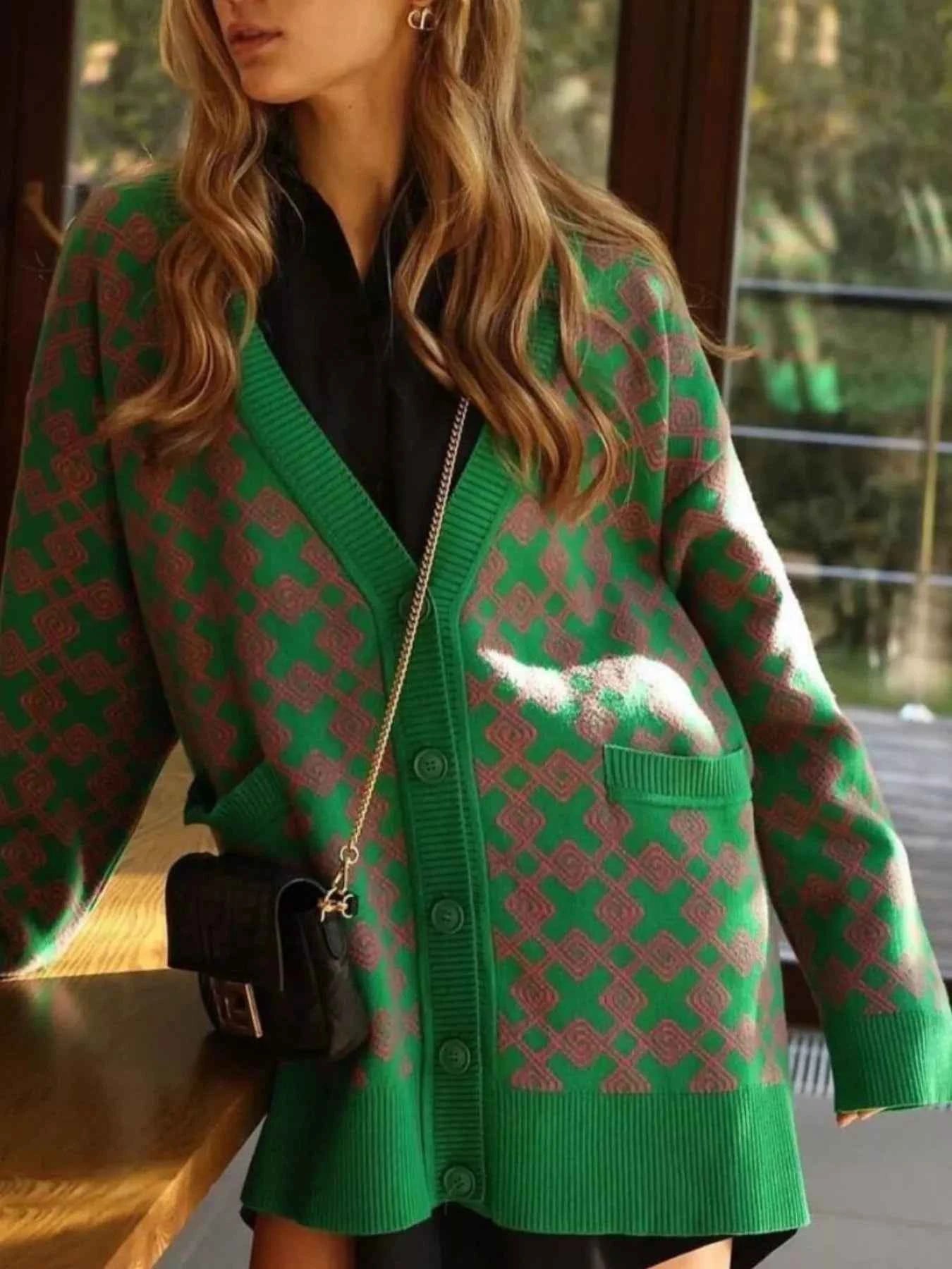 Geometric Pattern Button-Down Cardigan Green rose Red 2693f7df-82e4-4964-b204-e7715407c8ab-Max-Origin