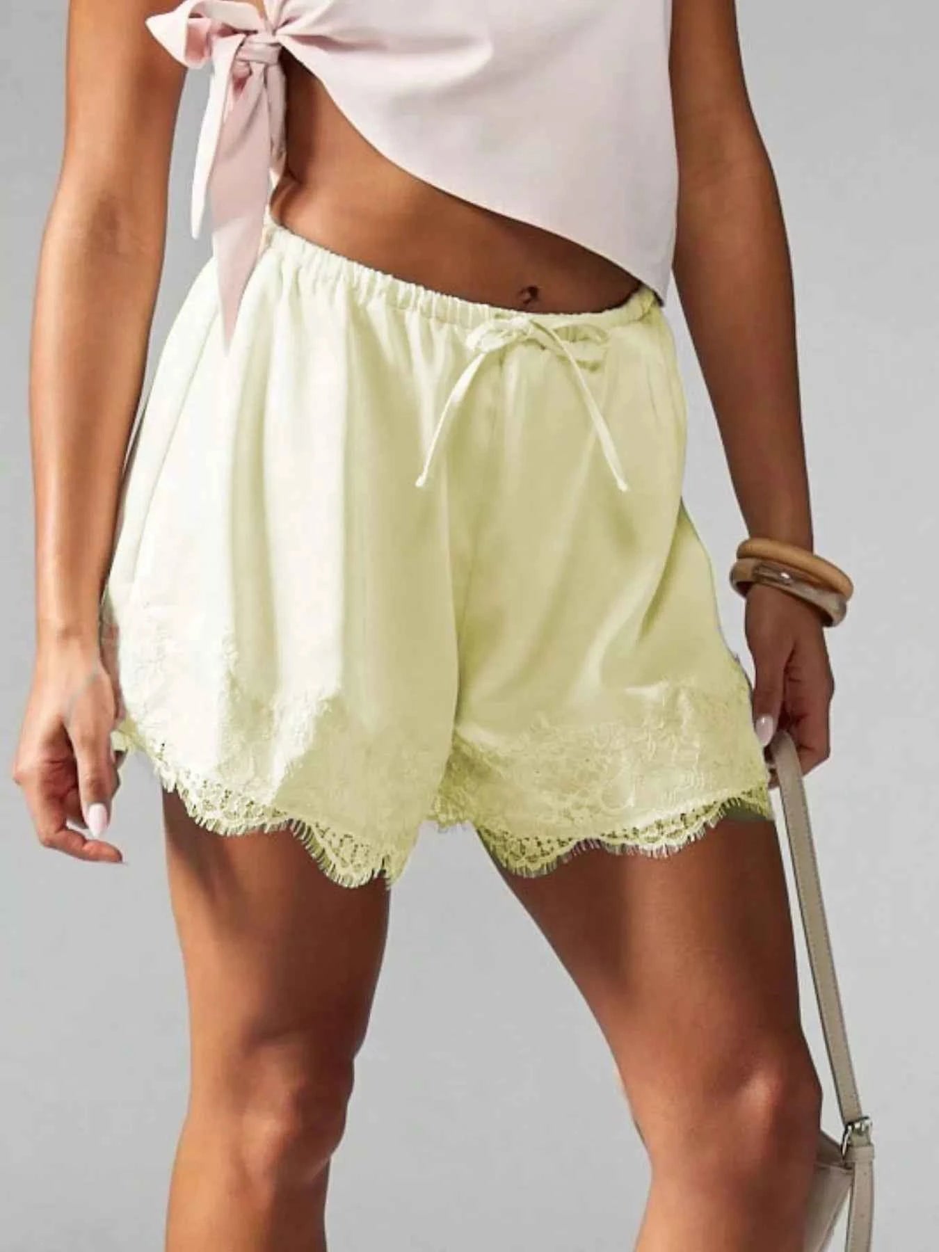 Lace Trim Drawstring Casual Shorts 26db27e5-9886-4a64-882a-064125d30de9-Max-Origin