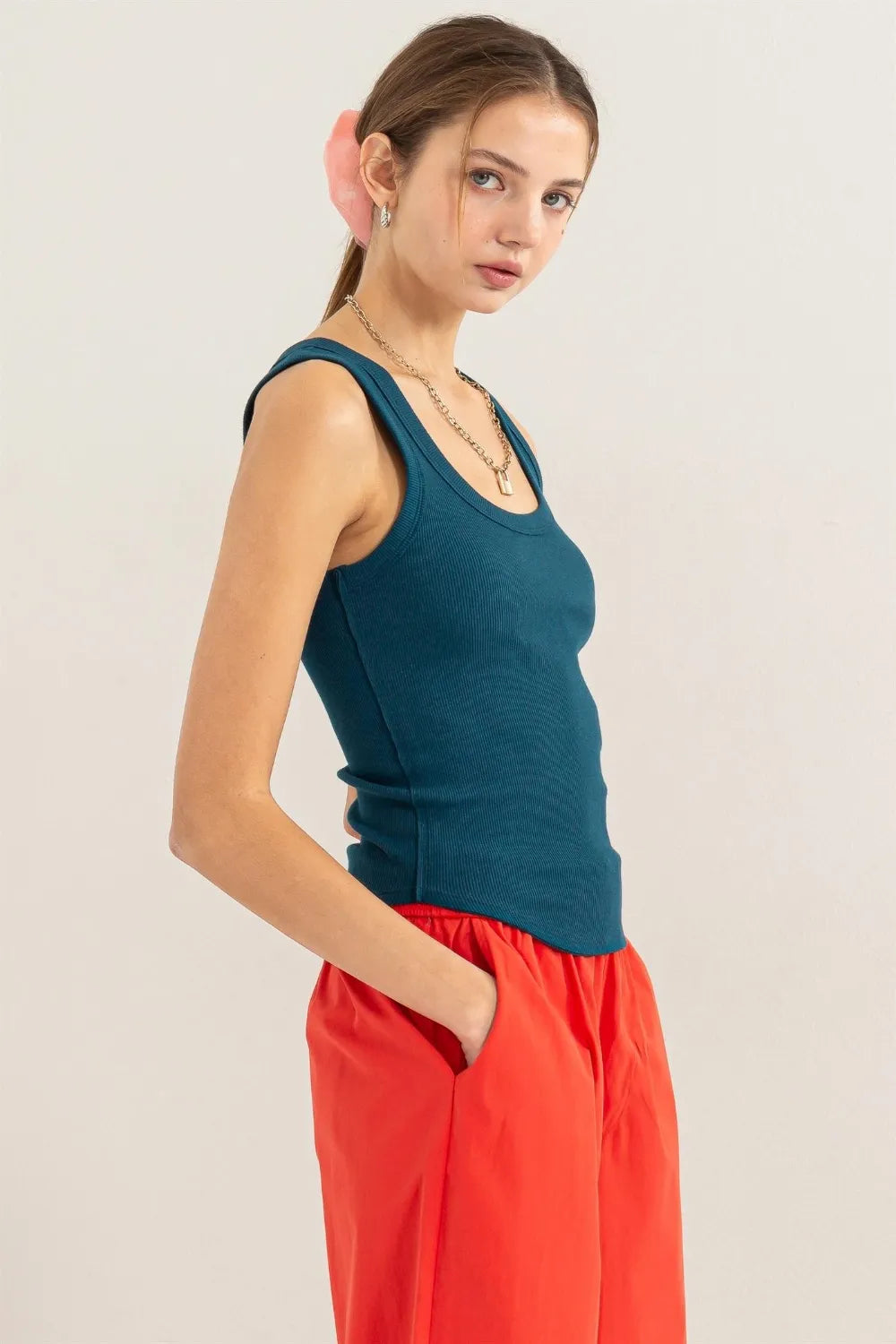 HYFVE Ribbed Scoop Neck Racerback Tank 26f0edf4-3a95-4cde-81db-03ceb17eb0a1-Max