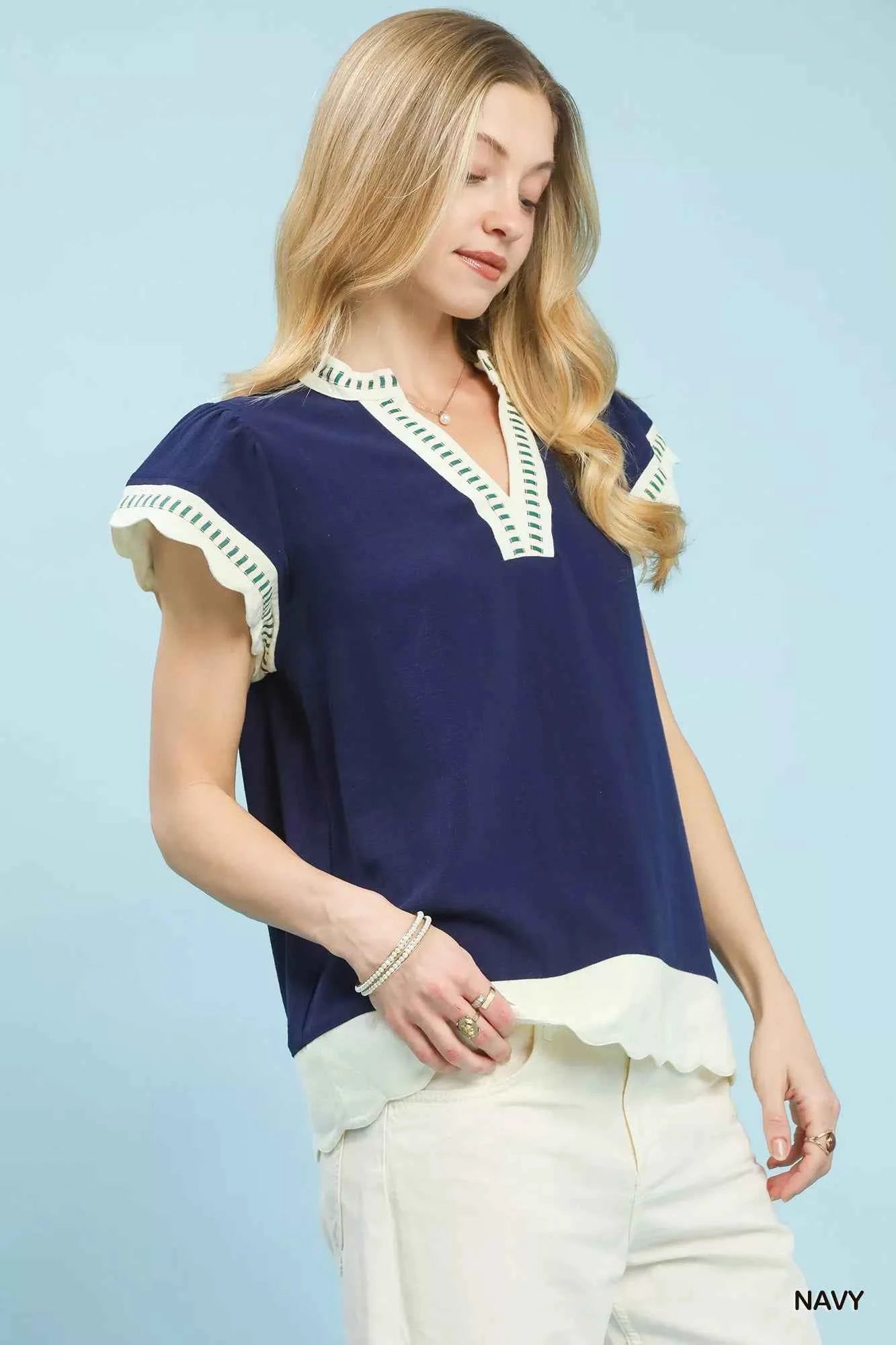 Contrast Scallop Trim Top 2701b313-fbfe-4721-9922-1b6b1d7f06a3-Max-Origin
