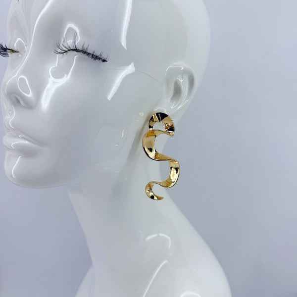 Post Back Metal Earrings Gold Or Silver Finish 2723d071-435b-4ccc-b539-0a00d5dbbd48