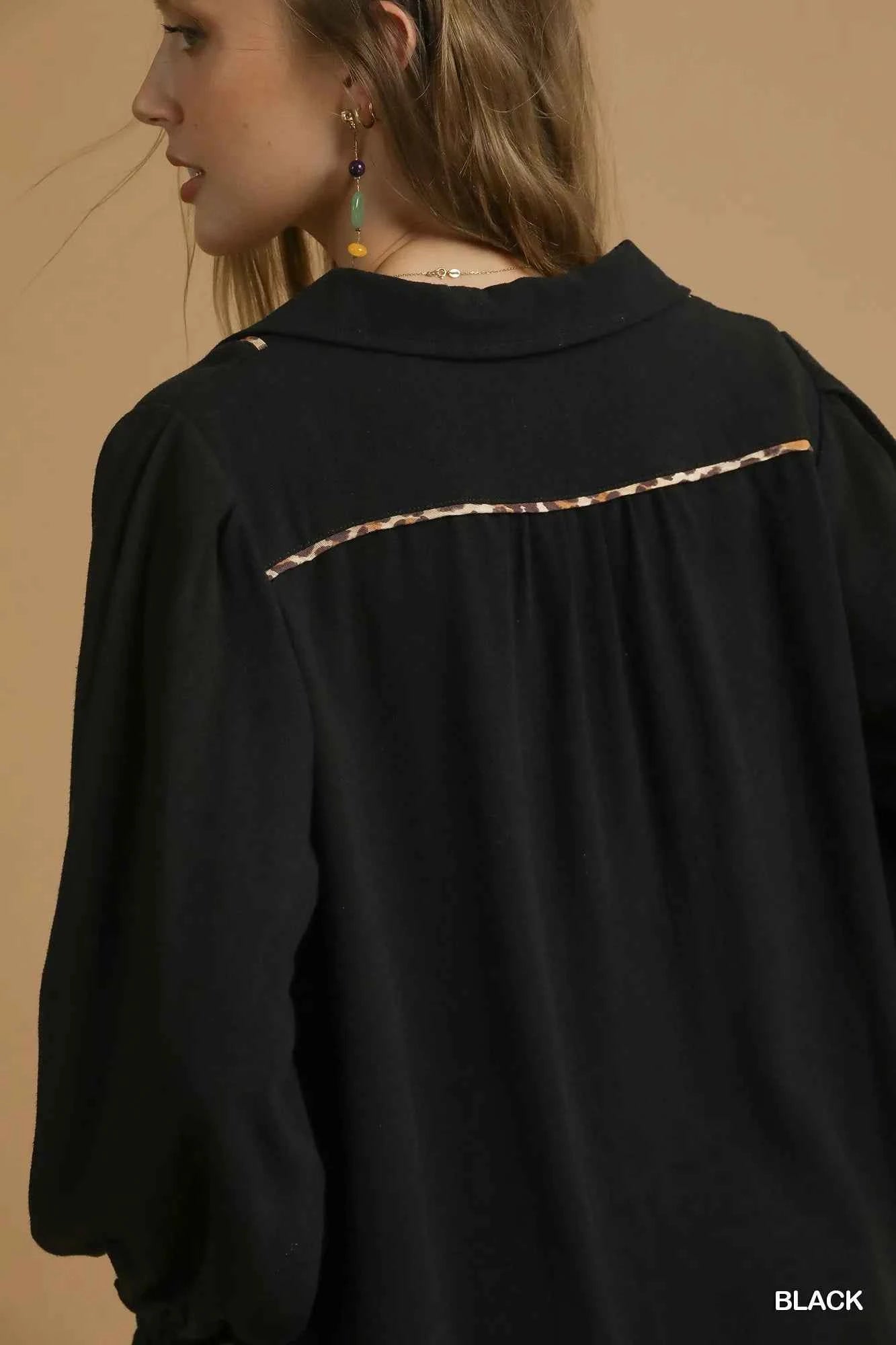 Umgee Full Size Linen Scallop Hem Blouse with Contrast Trim Plus Size 2728b9f4-85d5-40fb-9556-632ebcd63881-Max-Origin