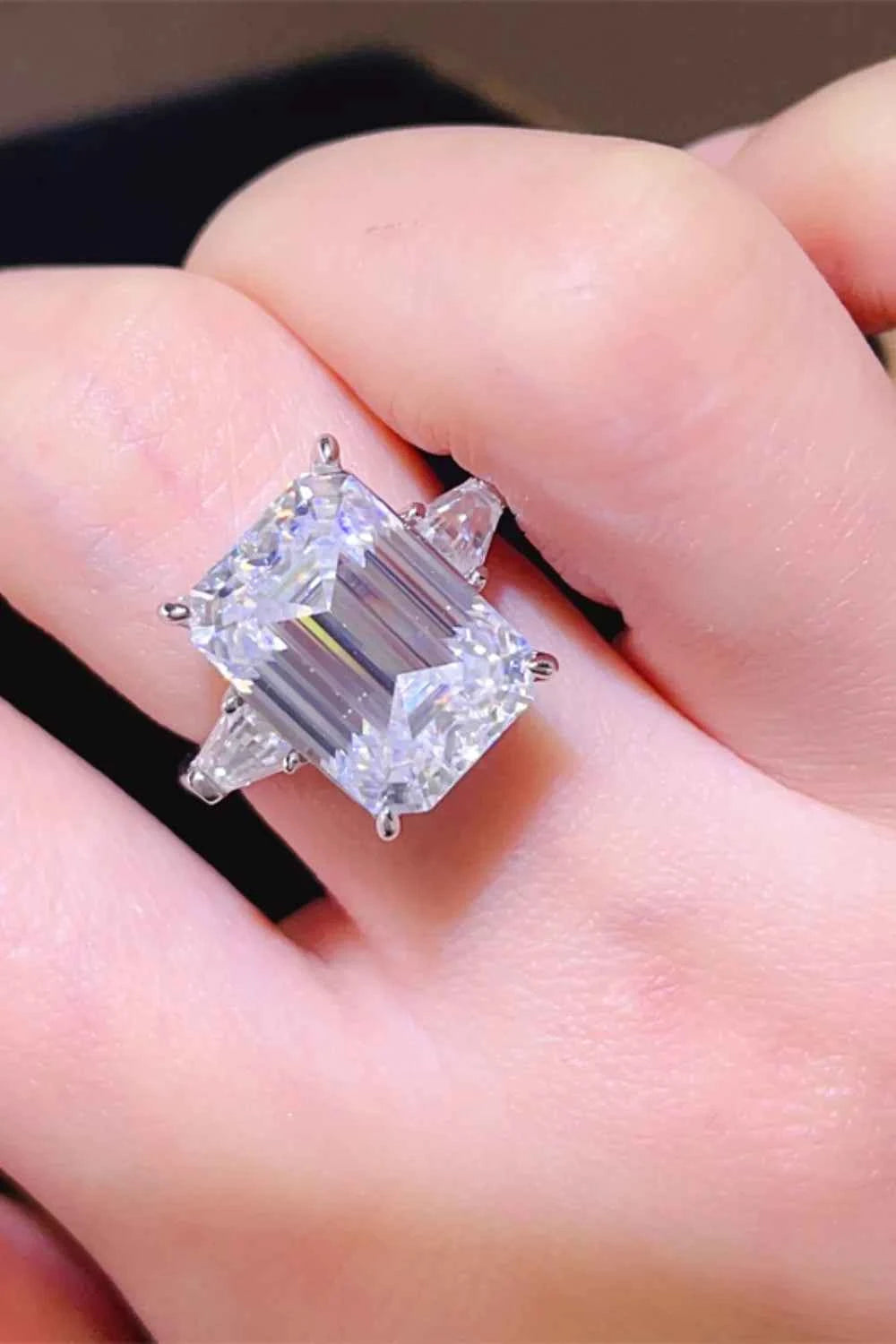 5 Carat Moissanite 925 Sterling Silver Ring 27797e03-6f83-4e0d-b041-a06a5352ef68-Max