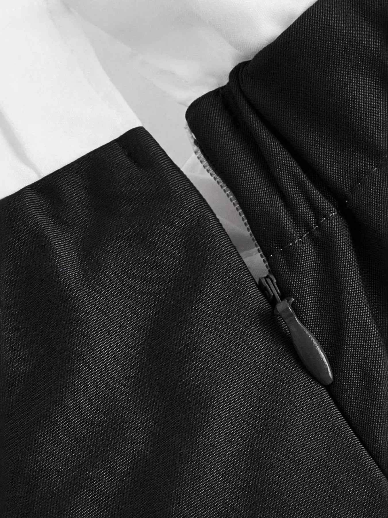 Contrast Pleated Mini Skirt 27a8ac96ae7f4b9a9ee8b528189a2c60-Max-Origin