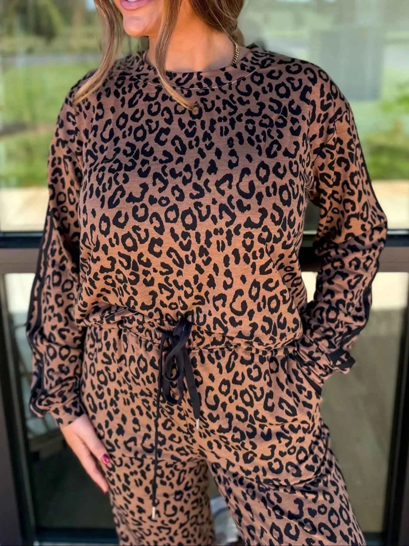 Striped Trim Leopard Long Sleeve Top Drawstring Pant Set 27b37722-7449-43b5-bcf1-0ee0d61fa5c3-Max-Origin