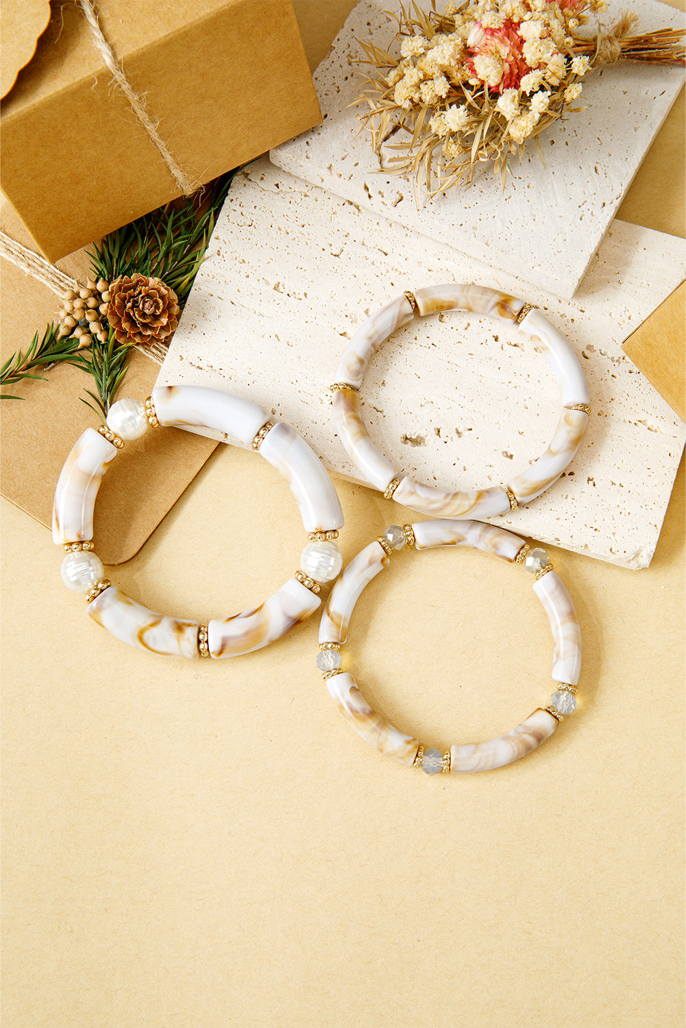 White 3pcs Boho Vintage Acrylic Beaded Bracelet Set 27b8bf2086e6326c