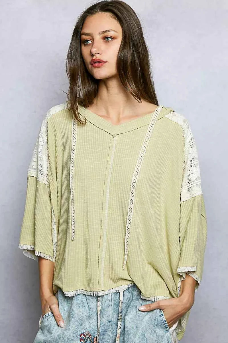 POL Short Sleeve Hoodie Top with Lace Detail 27b900e5-89a6-4026-8588-9360d55b878e-Max-Origin