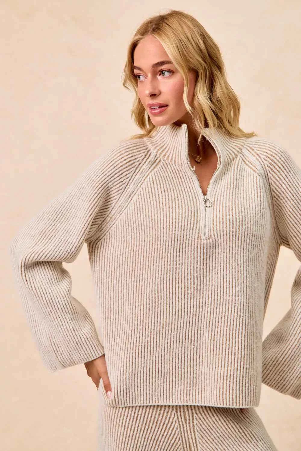 Two Tone Rib Texured Knit Collared Top with Zip Up 282dee3ca31e4177b1b61fdc78b7a259-Max-Origin