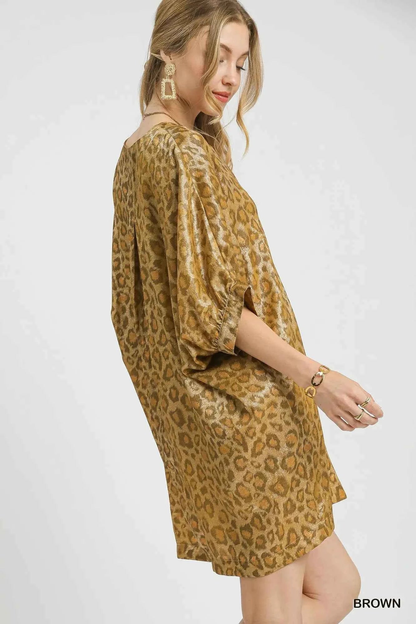 Umgee Metallic Leopard Print V-Neck Kimono Dress 2863e4d7-69e8-4a9c-8c4c-cb9ad7c8908f-Max-Origin