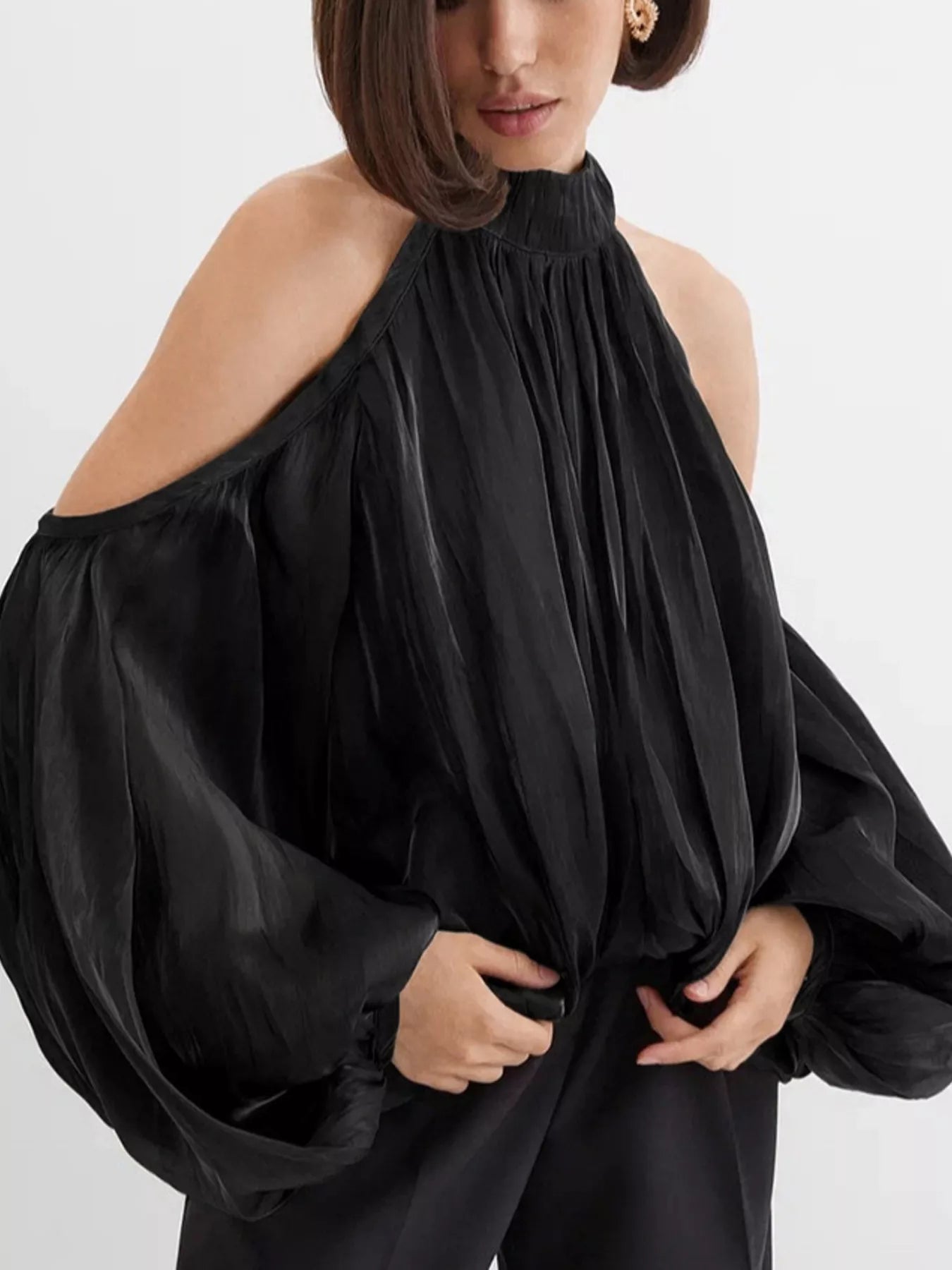 Cold Shoulder Long Sleeve Blouse Black 28c4bca4adfd4531831abe50211bad39-Max-Origin