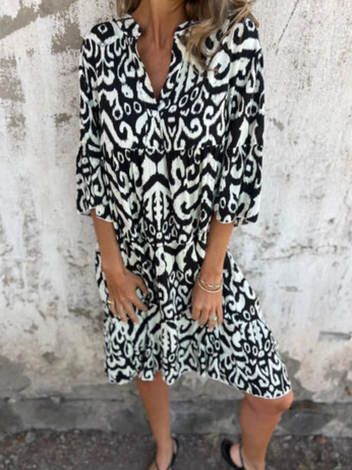 Full Size Printed Notched Half Sleeve Dress Plus Size Black 291b5c09-4e58-48a5-b1cc-1beac1e4b4e4-Max-Origin
