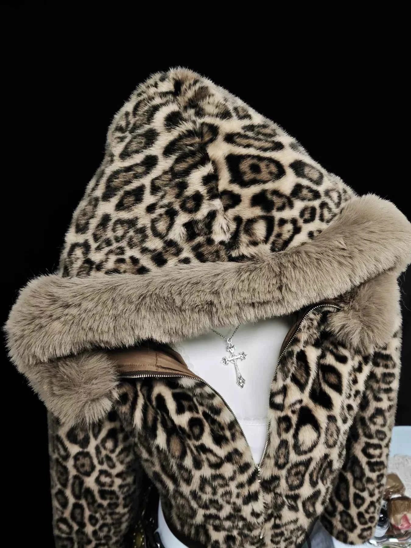 Leopard Faux Fur Hooded Outerwear 292c749de63e459680bd16694817b69a-Max-Origin