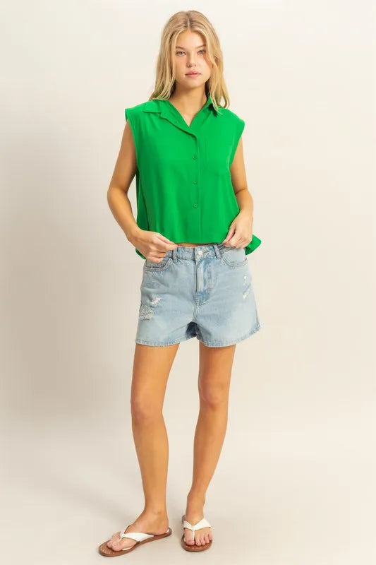 Buttoned Front Sleeveless Collar Shirt 29790758ad6c4c44813ac1a107d1257e-Max-Origin