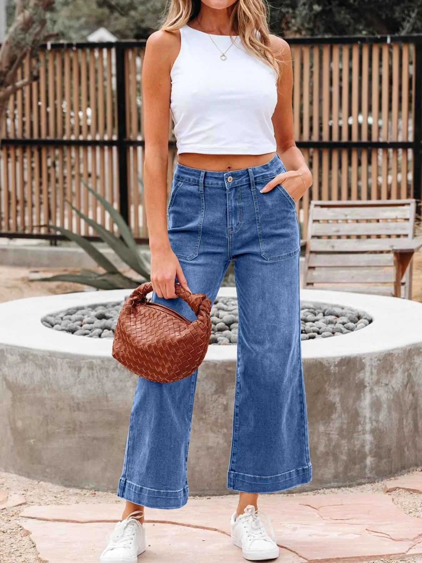 High-Waisted Wide Leg Flare Jeans 29bc7a3a-8092-477a-b9b0-a57ca2256e96-Max-Origin