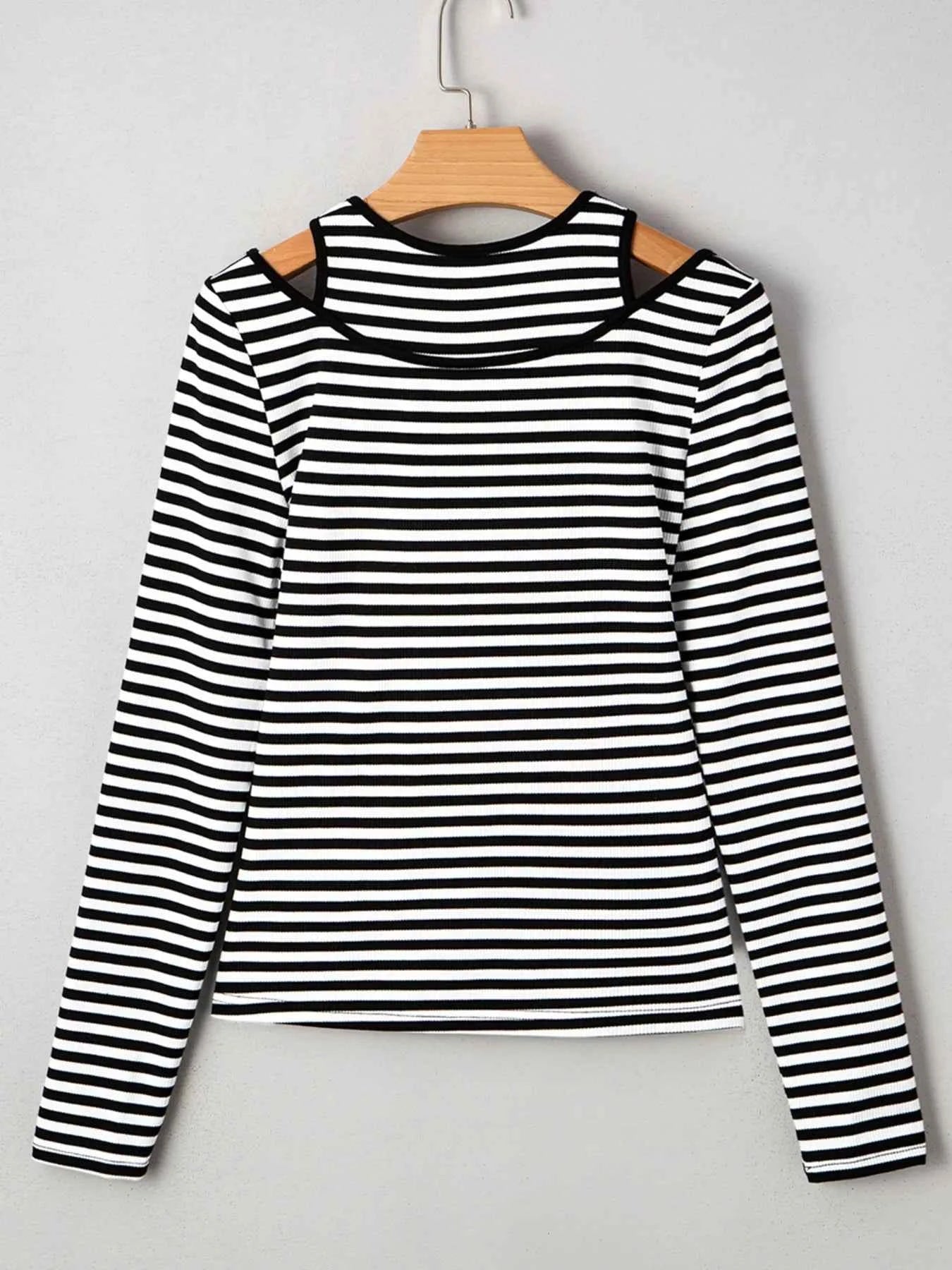 Stripe Double-layer Cold Shoulder Long Sleeve Top 29ea3a25ec78402580085936fd26e325-Max-Origin