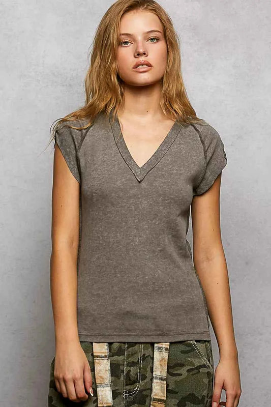 POL V-Neck Short Sleeve Washed T-Shirt with Outseam 2a1a36ca-2c96-4173-ab34-f2691652422f-Max-Origin