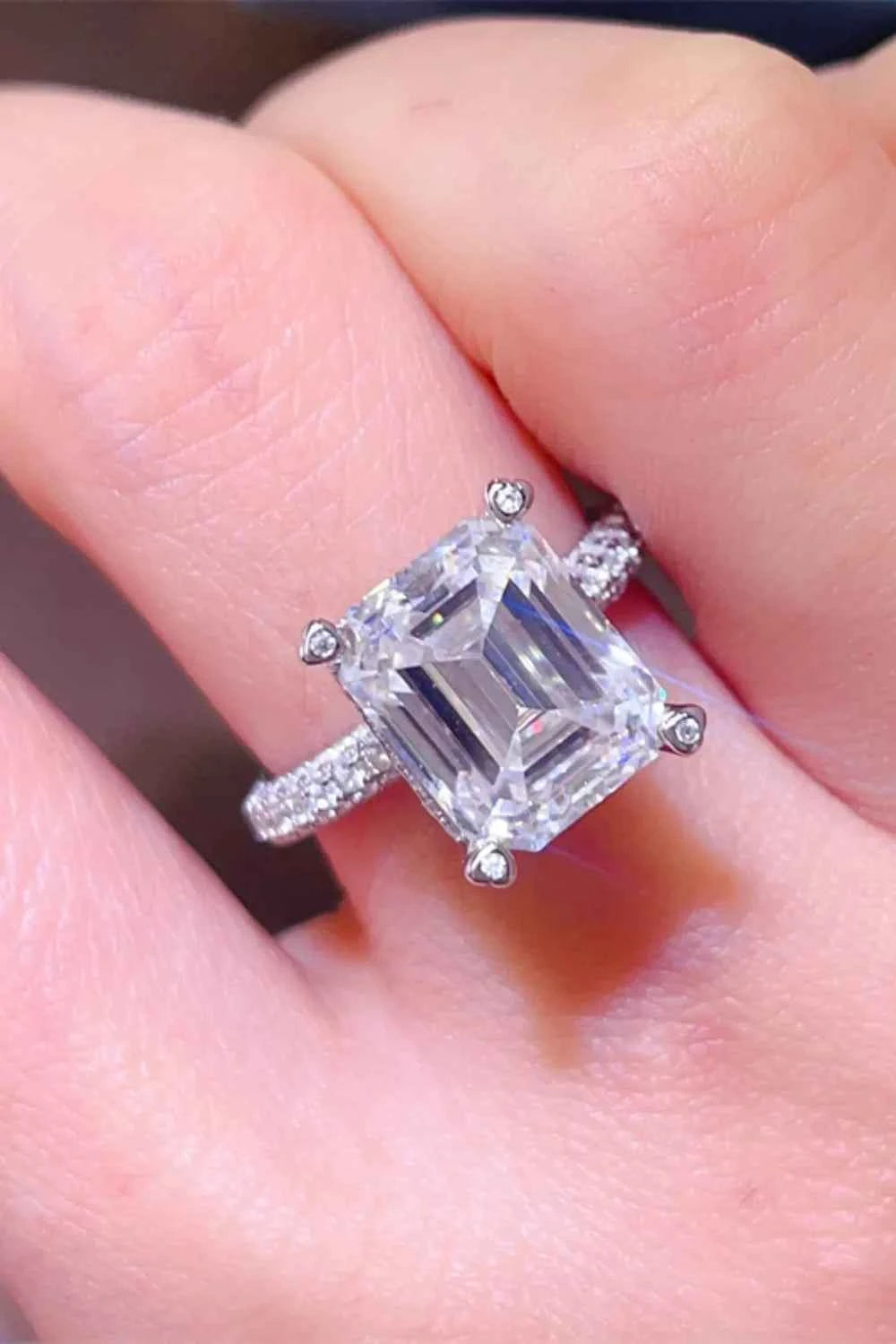 5 Carat Moissanite 925 Sterling Silver Ring Silver 2a1e793c-2f7b-48e4-86d6-2fc6d13ee6b1-Max