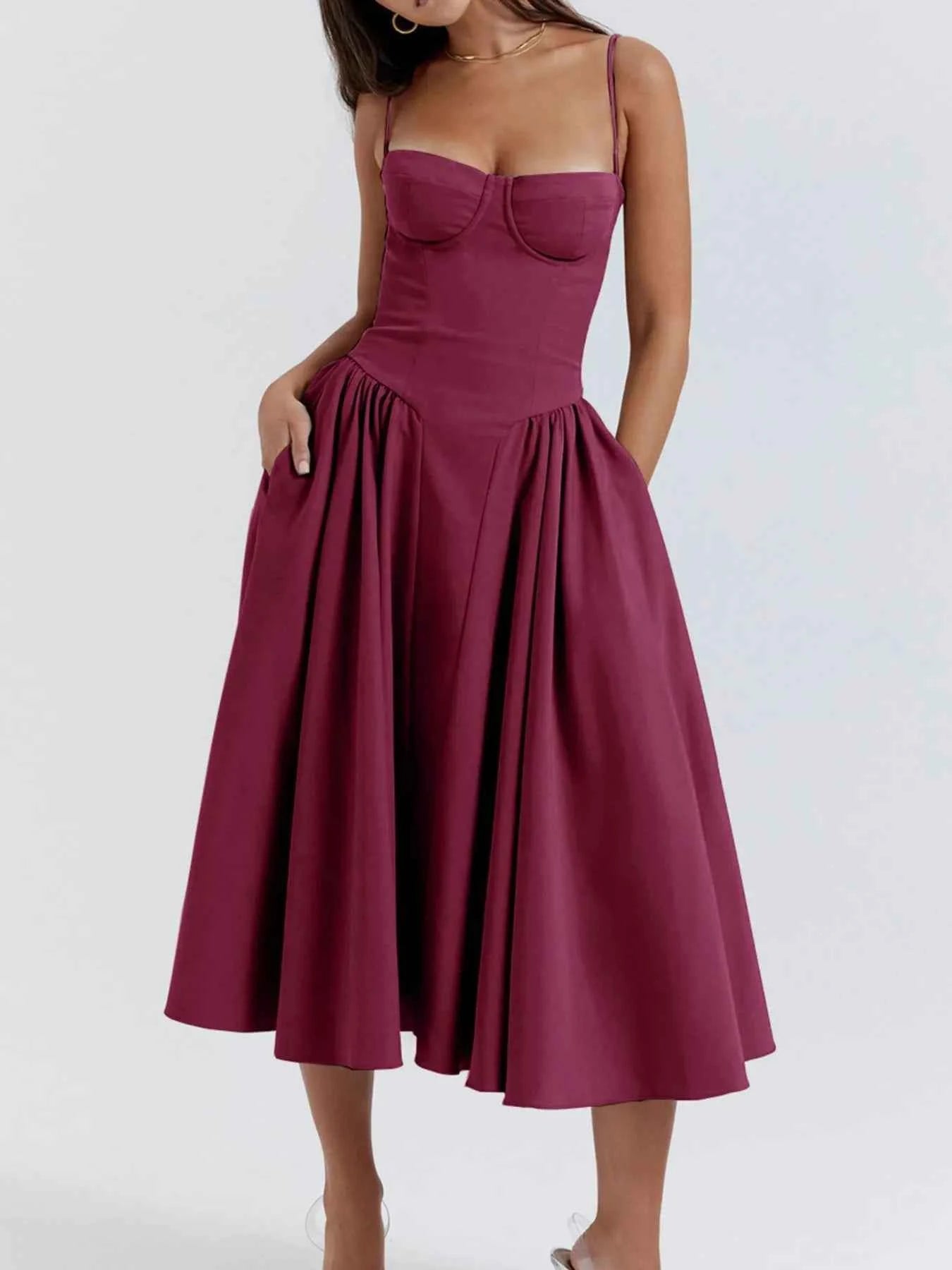 Sweetheart Neck Ruched Midi Dress 2a335697-742f-46ea-a4ca-5816a4071bb5-Max-Origin