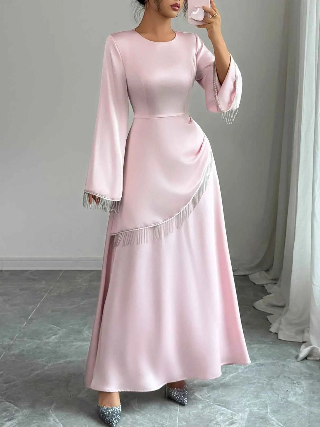 Fringe Long Sleeve Bodycon Maxi Dress 2a9073bc-022e-4fe2-9fd7-f3c47022d445-Max-Origin