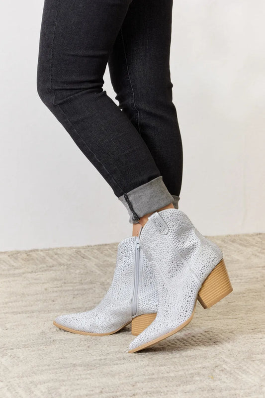 East Lion Corp Rhinestone Ankle Cowboy Boots 2ae28473754241b48a58863eddaddbf0-Max