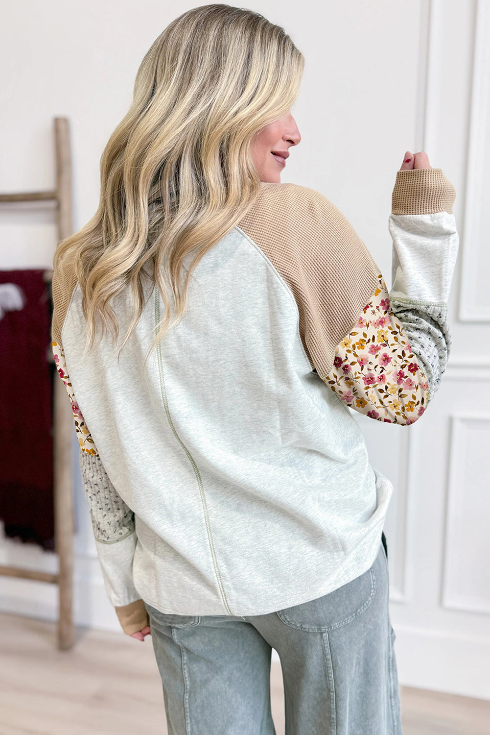 Light Grey Mixed Print Raglan Sleeve Patchwork Exposed Seam Pullover Top 2b1a5d7dc1725603
