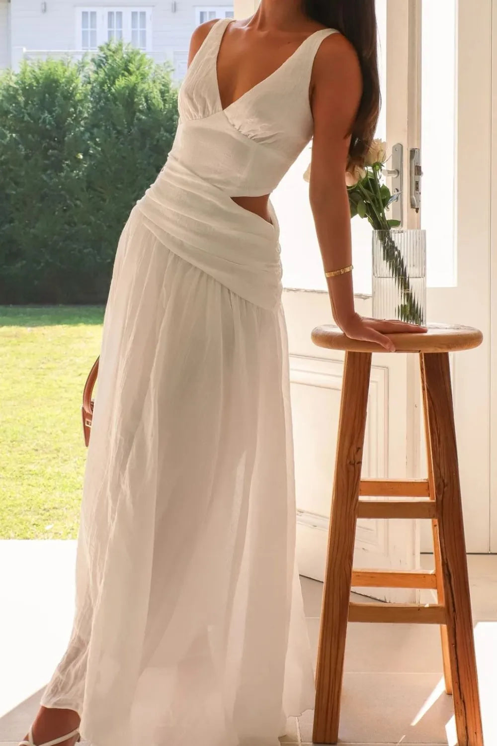 Cutout Back V-Neck Dress 2b1c45b6-d84b-49e4-8c7d-47369235cc3c-Max-Origin