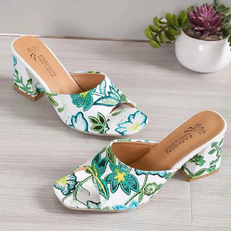 Printed Block Heels Sandals Green 2b1f7e1f-b143-4211-b061-91a0afd8d3a8-Max-Origin