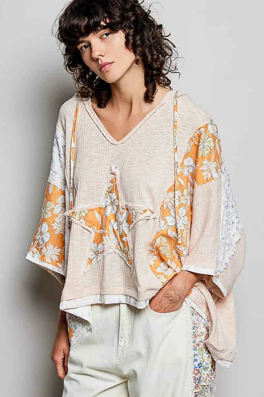 POL Floral Star Patch Hooded Blouse with Lace Contrast Detail 2b4bae6c-35f2-4953-beb7-1017bfdac788-Max-Origin
