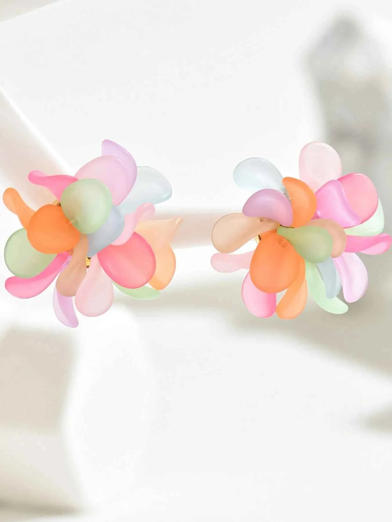 Acrylic Colorful Flower Stud Earrings 2b4cfbed-f441-4592-b9f5-8c703f251fbf-Max-Origin