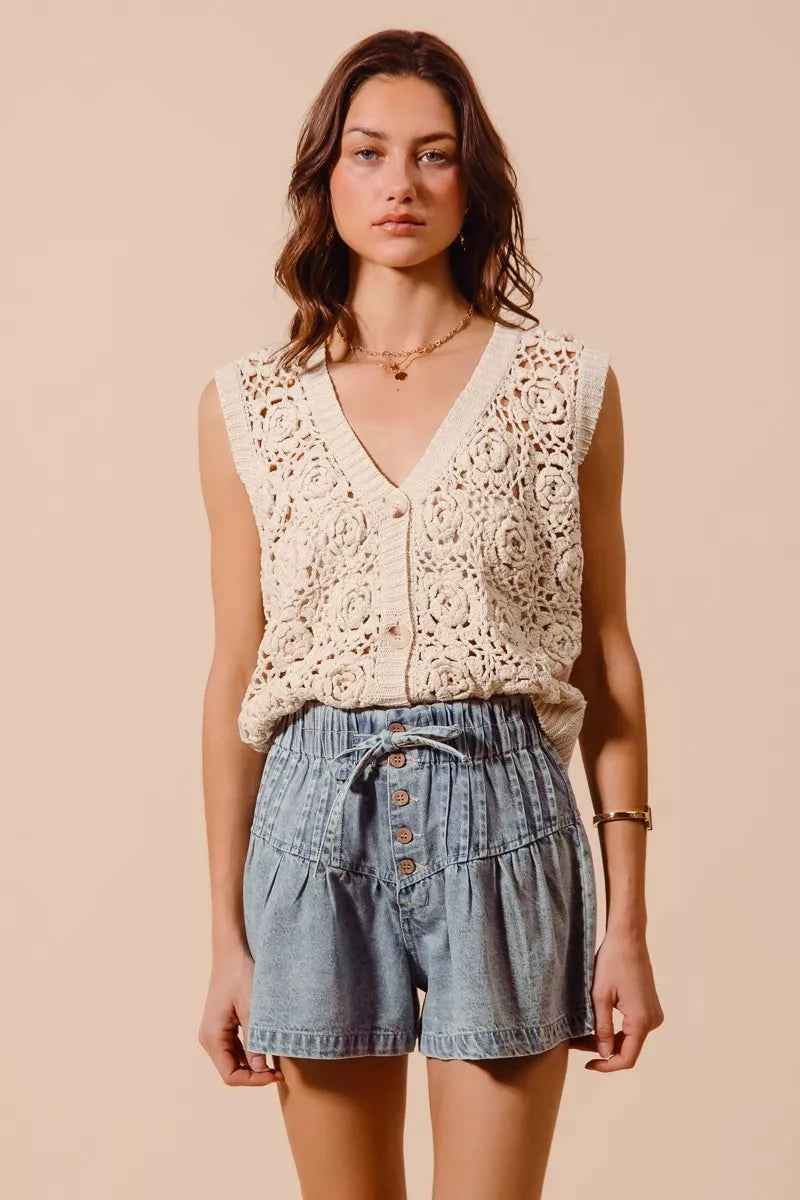 SO ME Flared Denim Shorts with Elasticized Waist 2b6753ac12c8450e99266eb0cef3a88d-Max-Origin