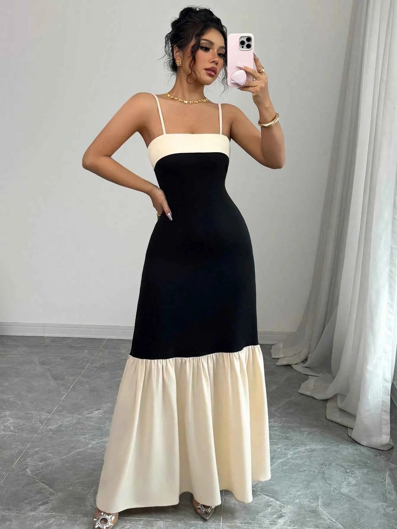 Color Block Maxi Cami Dress 2bc97ed6-0fbf-4bb5-a9cf-a69c4a2066dc-Max-Origin