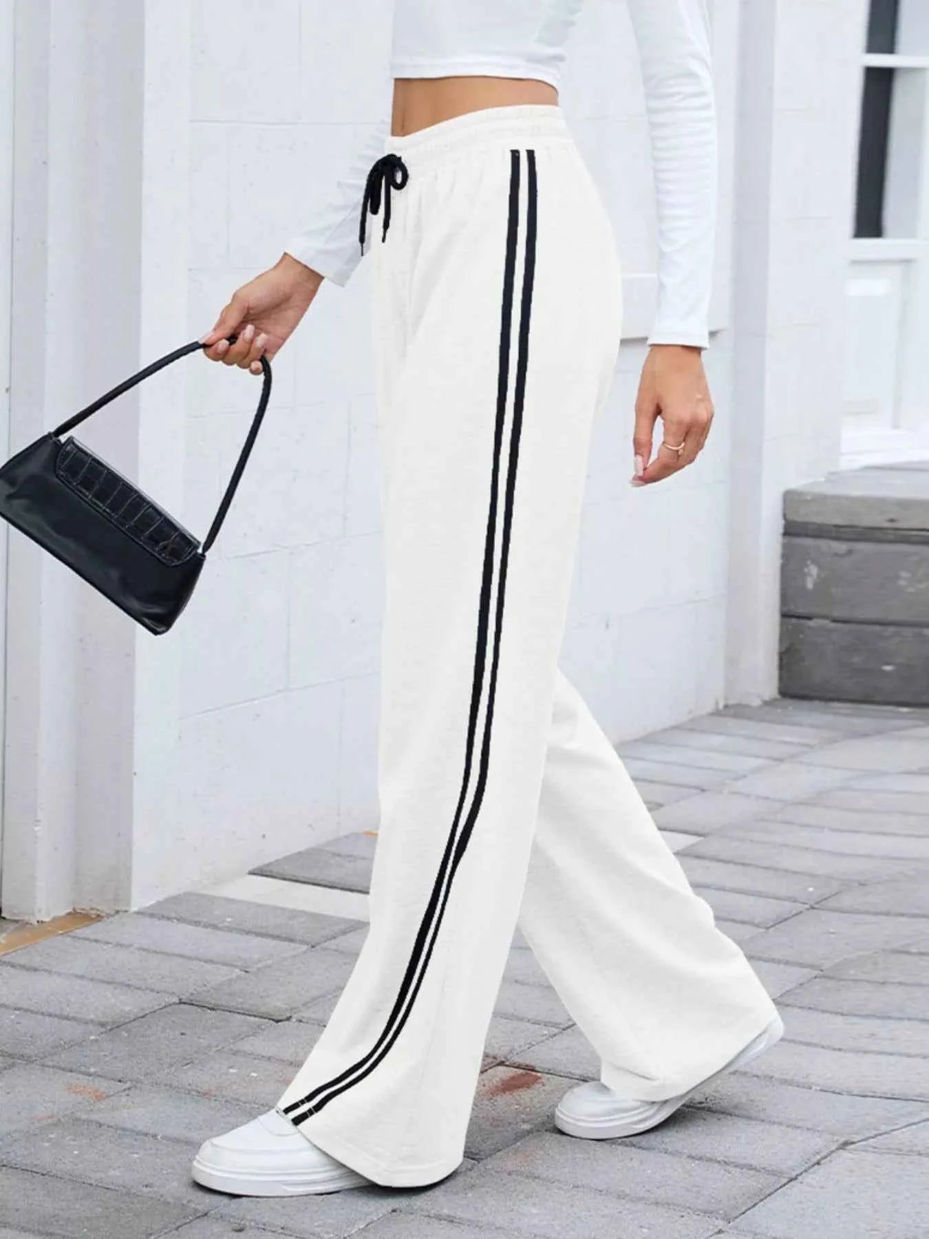 Side Striped Wide Leg Pants 2bd62a78-457a-46d4-81de-2e5ed8109035-Max-Origin