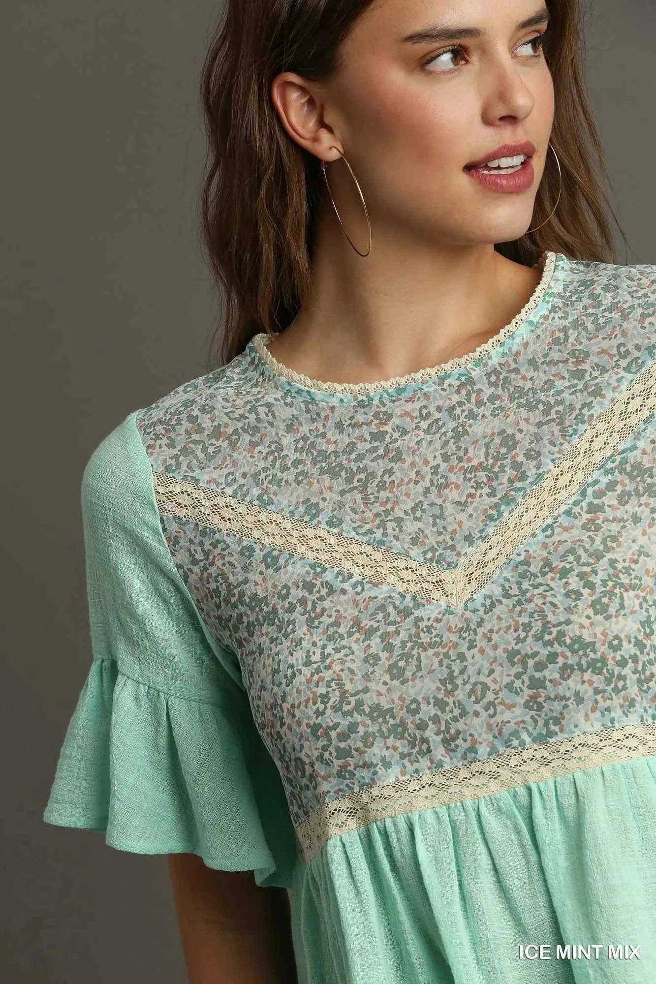 Umgee Floral Lace Trimmed Detail Half Sleeve Babydoll Top 2c0aa7aa-479b-4f1a-a318-e97d2172df4b-Max-Origin