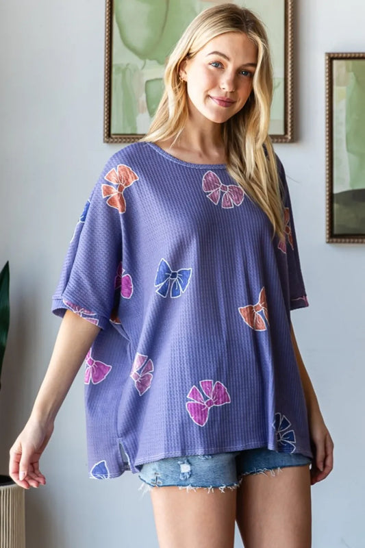 Bow Print Waffle Side Slit T-Shirt 2c8b6eb7-3daf-4527-8ca2-c637431218a3-Max
